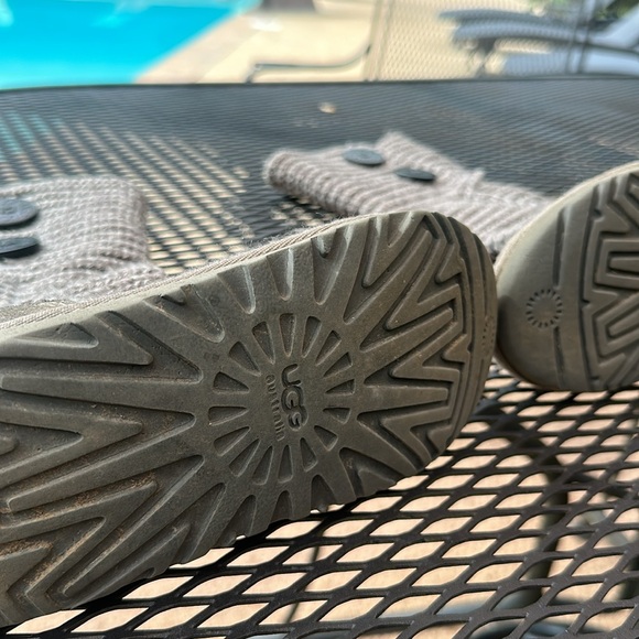 UGG Cardi Boots (Charcoal) kids sz 2 - Picture 4 of 9